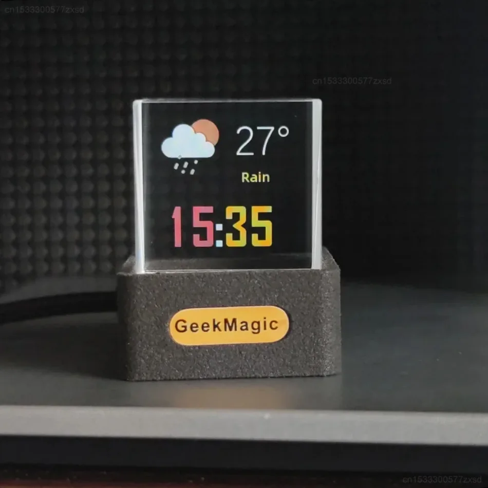 smart pixel clock holographic crystal cube display