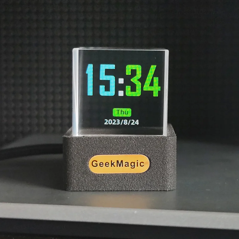 smart pixel clock holographic crystal cube display